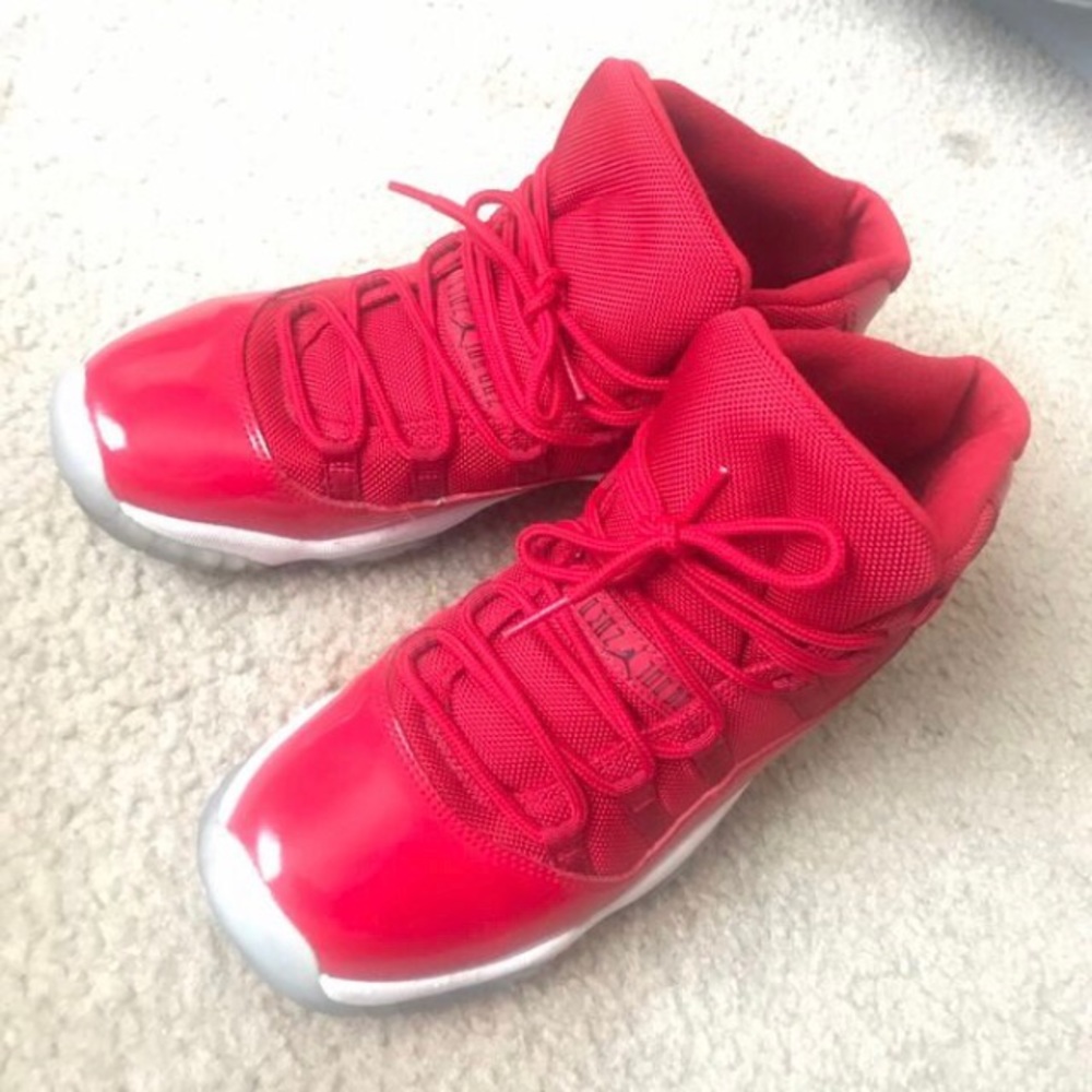 Jordan 11s - Picture 3 of 4